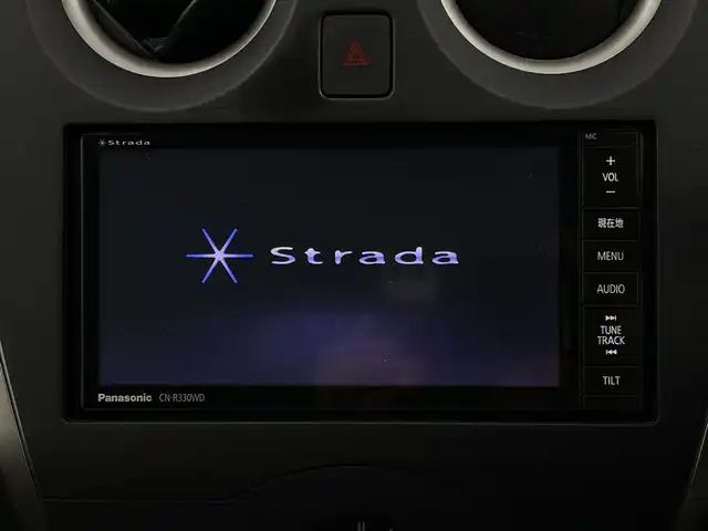 日産 ノート X FOUR 新潟県 2014(平26)年 6.8万km スーパーブラック 4WD/社外ナビ/　　フルセグ/CD/DVD/SD/スマートキー/電格ミラー/ETC