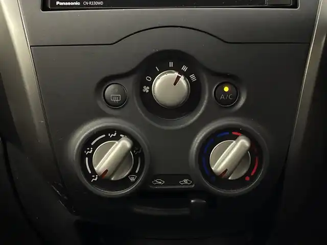 日産 ノート X FOUR 新潟県 2014(平26)年 6.8万km スーパーブラック 4WD/社外ナビ/　　フルセグ/CD/DVD/SD/スマートキー/電格ミラー/ETC