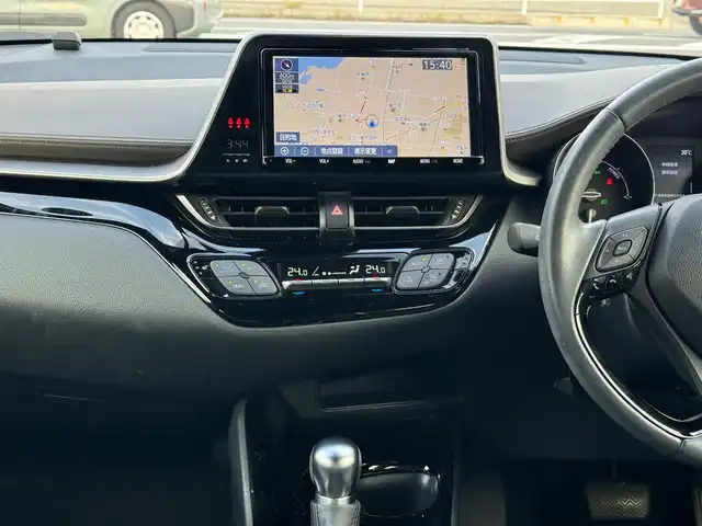 トヨタ Ｃ－ＨＲ G 滋賀県 2022(令4)年 2.8万km ブラック/エモーショナルレッドⅡ 2トーン ワンオーナー/純正9インチフルセグナビ/　フルセグ Bluetooth D DVD SDREC  AM FM/バックカメラ/純正ドライブレコーダー/ビルトインETC2.0/Toyota Safety Sense /プリクラッシュセーフティ/レーントレーシングアシスト［LTA］/オートマチックハイビーム［AHB］/レーダークルーズコントロール/ロードサインアシスト［RSA］/ブラインドスポットモニター〈BSM〉/クリアランスソナー /純正フロアマット/純正ドアバイザー/スマートキー×2/プッシュスタート/