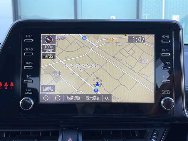 トヨタ Ｃ－ＨＲ S GRスポーツ 香川県 2020(令2)年 5.6万km ブラック/ホワイトパールクリスタルシャイン 2トーン 純正ナビ付き8型ディスプレイオーディオ/・フルセグTV/・Bluetooth/・AM/FMラジオ/ブラインドスポットモニター/バックカメラ/レーダークルーズコントロール/横滑り防止装置/盗難防止装置/レーンキープアシスト/衝突軽減システム/電子パーキングブレーキ/オートブレーキホールド/ビルトインＥＴＣ/プッシュスタート/スマートキー/ドアバイザー/トノカバー/ウィンカーミラー/純正フロアマット/純正19インチアルミホイール/電動格納ミラー/オートライト/オートマチックハイビーム/純正ＬＥＤヘッドライト/純正フォグランプ/ハーフレザーシート/前席ヒートシーター/ドリンクホルダー/革巻きステアリング/ステアリングリモコン/ISOFIX/取扱説明書/保証書