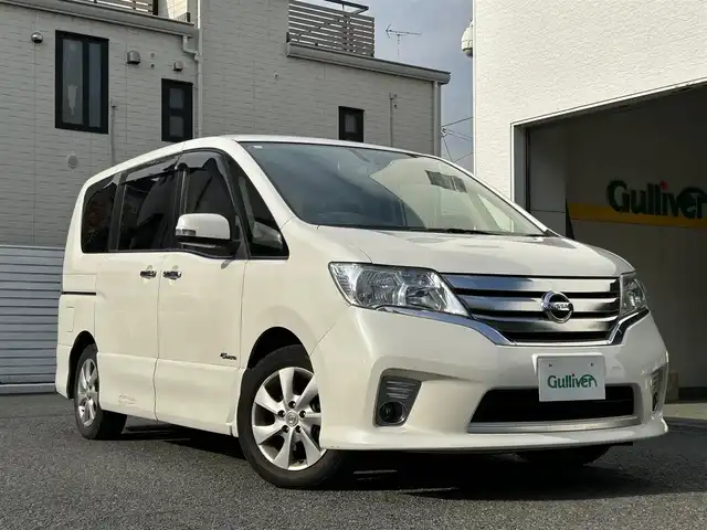 日産 セレナ ハイウェイスター Sハイブリッド 神奈川県 2013(平25)年 6.8万km ブリリアントホワイトパール 登録時走行距離67297km/純正SDナビ(型番MM12-W)/　【CD/DVD/ワンセグTV】/バックカメラ/クルーズコントロール(追従走行なし)/横滑り防止/両側パワースライドドア/ETC/オートライト/フォグランプ/スマートキー/プッシュスタート/純正アルミホイール 16インチ/ドアバイザー/ウインカーミラー/純正フロアマット/リアプライバシーガラス/スペアキー×1【スマートキー】/保証書/取扱説明書