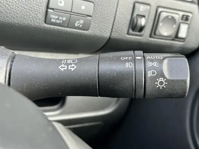 日産 セレナ ハイウェイスター Sハイブリッド 神奈川県 2013(平25)年 6.8万km ブリリアントホワイトパール 登録時走行距離67297km/純正SDナビ(型番MM12-W)/　【CD/DVD/ワンセグTV】/バックカメラ/クルーズコントロール(追従走行なし)/横滑り防止/両側パワースライドドア/ETC/オートライト/フォグランプ/スマートキー/プッシュスタート/純正アルミホイール 16インチ/ドアバイザー/ウインカーミラー/純正フロアマット/リアプライバシーガラス/スペアキー×1【スマートキー】/保証書/取扱説明書