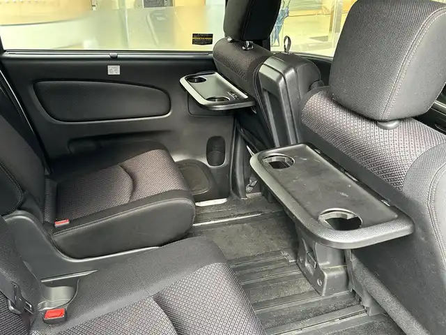 日産 セレナ ハイウェイスター Sハイブリッド 神奈川県 2013(平25)年 6.8万km ブリリアントホワイトパール 登録時走行距離67297km/純正SDナビ(型番MM12-W)/　【CD/DVD/ワンセグTV】/バックカメラ/クルーズコントロール(追従走行なし)/横滑り防止/両側パワースライドドア/ETC/オートライト/フォグランプ/スマートキー/プッシュスタート/純正アルミホイール 16インチ/ドアバイザー/ウインカーミラー/純正フロアマット/リアプライバシーガラス/スペアキー×1【スマートキー】/保証書/取扱説明書