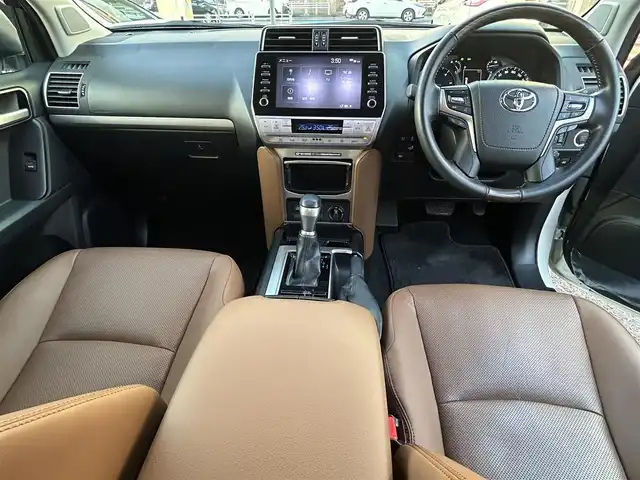 トヨタ ランドクルーザー プラド TX-L 70thアニバーサリーLTD 愛知県 2021(令3)年 4万km ホワイトパールクリスタルシャイン ワンオーナー/メーカーナビ/(FM/AM/BT/USB/Miracast/フルセグ)/全方位カメラ/サンルーフ/トヨタセーフティーセンス/ ・プリクラッシュセーフティー/ ・レーンディーパーチャーアラート/ ・ブラインドスポットモニター/ ・ロードサインアシスト/ ・クリアランスソナー/ ・レーダークルーズコントロール/ ・パーキングサポートブレーキ/特別仕様車/4WD/ディーゼル/バックカメラ/ETC2.0/レザーシート/パワーシート/シートヒーター/エアシート/ドライブレコーダー/LEDヘッドライト/フォグランプ/純正AW18インチ/電動格納ミラー/純正フロアマット/ステップ/プッシュスタート/スマートキー/ステアリングリモコン/ハンズフリー/ABS/取扱説明書・保証書