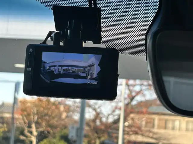 トヨタ ランドクルーザー プラド TX-L 70thアニバーサリーLTD 愛知県 2021(令3)年 4万km ホワイトパールクリスタルシャイン ワンオーナー/メーカーナビ/(FM/AM/BT/USB/Miracast/フルセグ)/全方位カメラ/サンルーフ/トヨタセーフティーセンス/ ・プリクラッシュセーフティー/ ・レーンディーパーチャーアラート/ ・ブラインドスポットモニター/ ・ロードサインアシスト/ ・クリアランスソナー/ ・レーダークルーズコントロール/ ・パーキングサポートブレーキ/特別仕様車/4WD/ディーゼル/バックカメラ/ETC2.0/レザーシート/パワーシート/シートヒーター/エアシート/ドライブレコーダー/LEDヘッドライト/フォグランプ/純正AW18インチ/電動格納ミラー/純正フロアマット/ステップ/プッシュスタート/スマートキー/ステアリングリモコン/ハンズフリー/ABS/取扱説明書・保証書