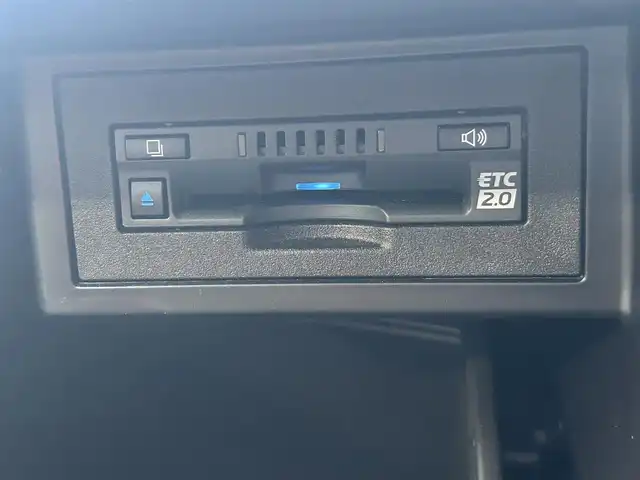 トヨタ ランドクルーザー プラド TX-L 70thアニバーサリーLTD 愛知県 2021(令3)年 4万km ホワイトパールクリスタルシャイン ワンオーナー/メーカーナビ/(FM/AM/BT/USB/Miracast/フルセグ)/全方位カメラ/サンルーフ/トヨタセーフティーセンス/ ・プリクラッシュセーフティー/ ・レーンディーパーチャーアラート/ ・ブラインドスポットモニター/ ・ロードサインアシスト/ ・クリアランスソナー/ ・レーダークルーズコントロール/ ・パーキングサポートブレーキ/特別仕様車/4WD/ディーゼル/バックカメラ/ETC2.0/レザーシート/パワーシート/シートヒーター/エアシート/ドライブレコーダー/LEDヘッドライト/フォグランプ/純正AW18インチ/電動格納ミラー/純正フロアマット/ステップ/プッシュスタート/スマートキー/ステアリングリモコン/ハンズフリー/ABS/取扱説明書・保証書