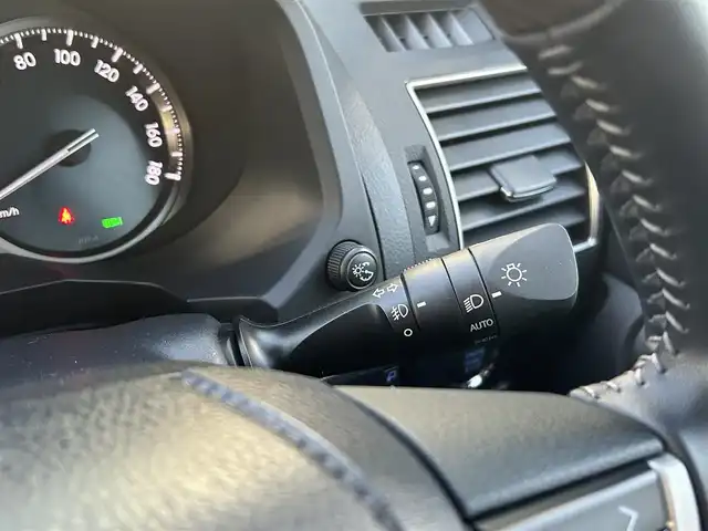 トヨタ ランドクルーザー プラド TX-L 70thアニバーサリーLTD 愛知県 2021(令3)年 4万km ホワイトパールクリスタルシャイン ワンオーナー/メーカーナビ/(FM/AM/BT/USB/Miracast/フルセグ)/全方位カメラ/サンルーフ/トヨタセーフティーセンス/ ・プリクラッシュセーフティー/ ・レーンディーパーチャーアラート/ ・ブラインドスポットモニター/ ・ロードサインアシスト/ ・クリアランスソナー/ ・レーダークルーズコントロール/ ・パーキングサポートブレーキ/特別仕様車/4WD/ディーゼル/バックカメラ/ETC2.0/レザーシート/パワーシート/シートヒーター/エアシート/ドライブレコーダー/LEDヘッドライト/フォグランプ/純正AW18インチ/電動格納ミラー/純正フロアマット/ステップ/プッシュスタート/スマートキー/ステアリングリモコン/ハンズフリー/ABS/取扱説明書・保証書