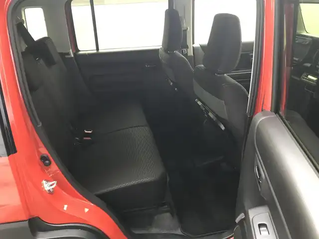 スズキ ハスラー タフワイルド・ターボ 和歌山県 2025(令7)年 0.1万km オレンジⅡ 走行距離　580km（登録時）/純正8インチナビ（CN-HZ8A5)/（AM、FM、CD、DVD、Bluetooth、USB、TV）/スズキセーフティーサポート/・デュアルカメラブレーキ/・車線逸脱抑制機能/・ハイビームアシスト/・アダプティブクルーズコントロール/・誤発進抑制機能/・リアパーキングセンサー/純正前後ドライブレコーダー/LEDヘッドライト/前席シートヒーター/純正15インチホイール/パーソナルテーブル/荷室内アクセサリーソケット/電動格納ミラー/ステアリングスイッチ/プッシュスタート/取扱説明書/保証書