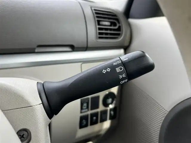 ダイハツ タント X スマートセレクション SA 岡山県 2014(平26)年 5.2万km ブラックマイカメタリック 社外7型ナビ　（品番：MDV-D402BT）/Bluetooth　CD DVD/ワンセグテレビ/バックカメラ/スマートアシスト/衝突被害軽減システム/横滑り防止装置/ハンドルスイッチ/オートライト/片側パワースライドドア/プッシュスタート/純正ホイールカバー/社外フロアマット/取扱説明書/ナビ取扱説明書/メンテナンスノート/スマートキー