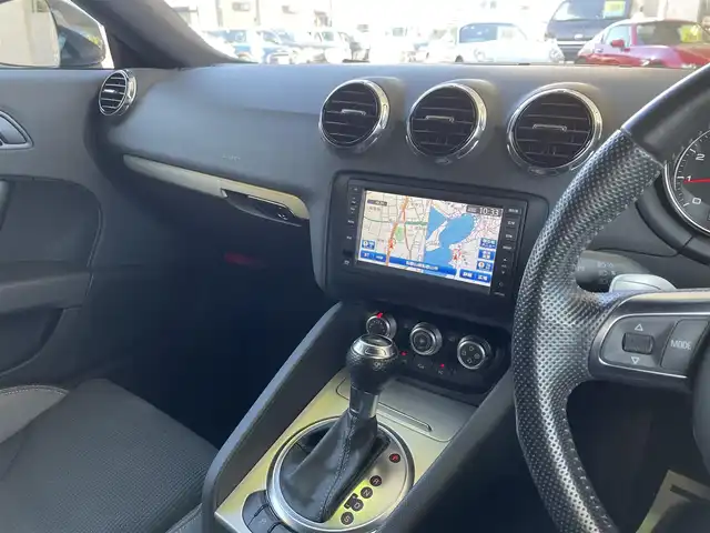 アウディ ＴＴクーペ 1．8 TFSI Sライン 和歌山県 2012(平24)年 8.6万km 黒 S lineパッケージ/RAYS19インチAW/KW車高調/可変リアウィング/革巻きステアリング/パドルシフト/純正ナビ/（AM/FM/CD/DVD/MUSIC CATCHER/フルセグTV/SDメモリーカード/USB/Bluetooth/VTR）/einsatzマフラー/カーボンリップスポイラー/スペアキー×１/保証書/取扱説明書