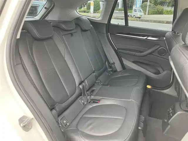 ＢＭＷ Ｘ１ xDrive 18d xライン ハイライン 広島県 2017(平29)年 2.7万km アルピンホワイトⅢ アドバンストアクティブセーフティパッケージ/コンフォートパッケージ/ハイラインパッケージ/純正ナビ/バックカメラ/革シート/アダブティブクルーズコントロール/パワーバックドア/ヘッドアップディスプレイ/パワーシート（運転席・助手席）/シートヒーター（運転席・助手席）/LEDヘッドライト/オートライト/ミラーインETC/Bluetooth/新車保証書/取扱説明書/スペアキー