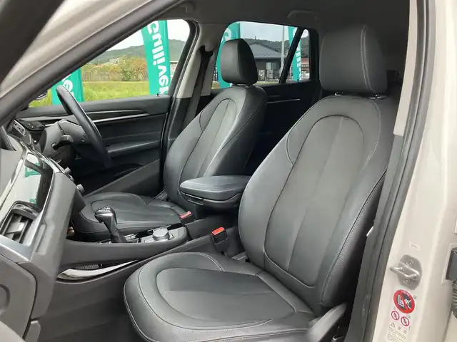 ＢＭＷ Ｘ１ xDrive 18d xライン ハイライン 広島県 2017(平29)年 2.7万km アルピンホワイトⅢ アドバンストアクティブセーフティパッケージ/コンフォートパッケージ/ハイラインパッケージ/純正ナビ/バックカメラ/革シート/アダブティブクルーズコントロール/パワーバックドア/ヘッドアップディスプレイ/パワーシート（運転席・助手席）/シートヒーター（運転席・助手席）/LEDヘッドライト/オートライト/ミラーインETC/Bluetooth/新車保証書/取扱説明書/スペアキー