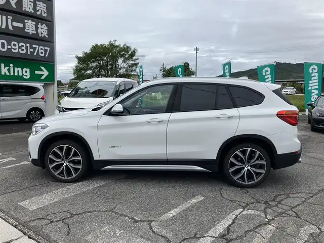 ＢＭＷ Ｘ１ xDrive 18d xライン ハイライン 広島県 2017(平29)年 2.7万km アルピンホワイトⅢ アドバンストアクティブセーフティパッケージ/コンフォートパッケージ/ハイラインパッケージ/純正ナビ/バックカメラ/革シート/アダブティブクルーズコントロール/パワーバックドア/ヘッドアップディスプレイ/パワーシート（運転席・助手席）/シートヒーター（運転席・助手席）/LEDヘッドライト/オートライト/ミラーインETC/Bluetooth/新車保証書/取扱説明書/スペアキー