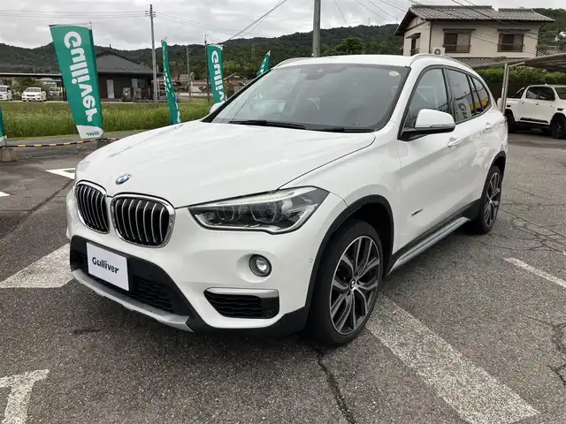 ＢＭＷ Ｘ１ xDrive 18d xライン ハイライン 広島県 2017(平29)年 2.7万km アルピンホワイトⅢ アドバンストアクティブセーフティパッケージ/コンフォートパッケージ/ハイラインパッケージ/純正ナビ/バックカメラ/革シート/アダブティブクルーズコントロール/パワーバックドア/ヘッドアップディスプレイ/パワーシート（運転席・助手席）/シートヒーター（運転席・助手席）/LEDヘッドライト/オートライト/ミラーインETC/Bluetooth/新車保証書/取扱説明書/スペアキー