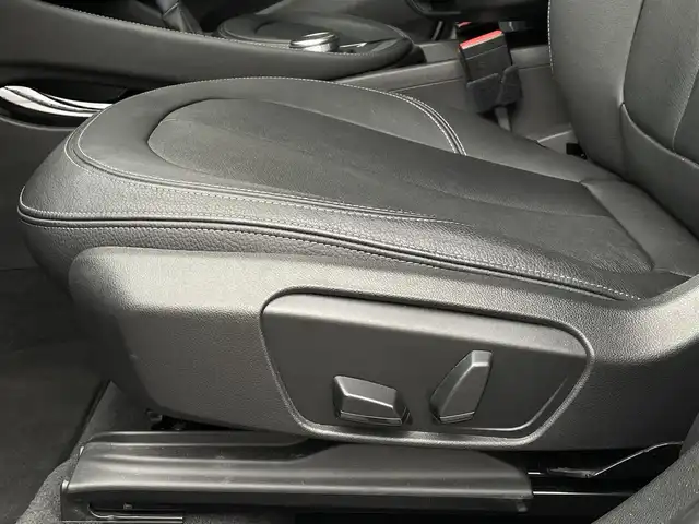 ＢＭＷ Ｘ１ xDrive 18d xライン ハイライン 長野県 2017(平29)年 2.7万km アルピンホワイトⅢ アドバンストアクティブセーフティパッケージ/HUD（ヘッドアップディスプレイ）/コンフォートパッケージ/ハイラインパッケージ/純正HDDナビ/バックカメラ/黒革シート/インテリジェントセーフティ/アクティブクルーズコントロール/パワーバックドア/ヘッドアップディスプレイ/パワーシート（運転席・助手席）/シートヒーター（運転席・助手席）/LEDヘッドライト/オートライト/パークディスタンスコントロール/ミラーインETC/Bluetooth/新車保証書/取扱説明書/スペアキー