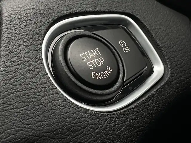 ＢＭＷ Ｘ１ xDrive 18d xライン ハイライン 長野県 2017(平29)年 2.7万km アルピンホワイトⅢ アドバンストアクティブセーフティパッケージ/HUD（ヘッドアップディスプレイ）/コンフォートパッケージ/ハイラインパッケージ/純正HDDナビ/バックカメラ/黒革シート/インテリジェントセーフティ/アクティブクルーズコントロール/パワーバックドア/ヘッドアップディスプレイ/パワーシート（運転席・助手席）/シートヒーター（運転席・助手席）/LEDヘッドライト/オートライト/パークディスタンスコントロール/ミラーインETC/Bluetooth/新車保証書/取扱説明書/スペアキー