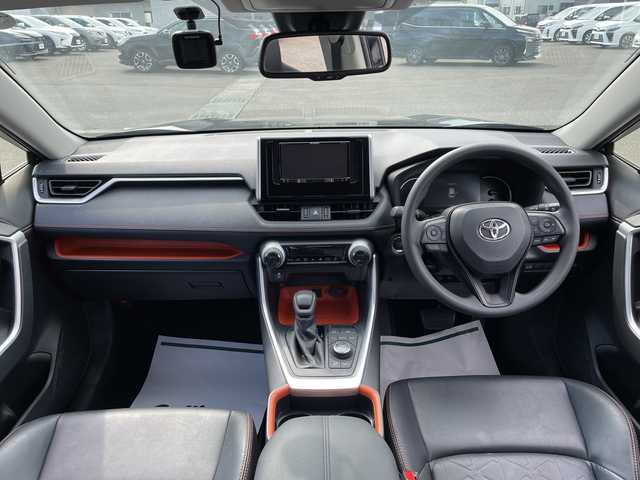 トヨタ ＲＡＶ４ アドベンチャー 岩手県 2019(令1)年 4.1万km アティチュードブラックマイカ 社外ナビ(CD/DVD/ラジオ/Bluetooth)/フルセグテレビ/バックカメラ/プリクラッシュセーフティ/レーントレーシングアシスト/レーダークルーズコントロール/オートハイビーム/ロードサインアシスト/コーナーセンサー/パワーバックドア/ETC/ルーフレール/前方ドライブレコーダー/横滑り防止機能/LEDヘッドライト/フォグランプ/スマートキー(×2)/プッシュスタート/純正アルミホイール/電動格納ミラー/ウィンカーミラー/ドアバイザー