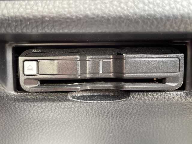 トヨタ ＲＡＶ４ アドベンチャー 岩手県 2019(令1)年 4.1万km アティチュードブラックマイカ 社外ナビ(CD/DVD/ラジオ/Bluetooth)/フルセグテレビ/バックカメラ/プリクラッシュセーフティ/レーントレーシングアシスト/レーダークルーズコントロール/オートハイビーム/ロードサインアシスト/コーナーセンサー/パワーバックドア/ETC/ルーフレール/前方ドライブレコーダー/横滑り防止機能/LEDヘッドライト/フォグランプ/スマートキー(×2)/プッシュスタート/純正アルミホイール/電動格納ミラー/ウィンカーミラー/ドアバイザー