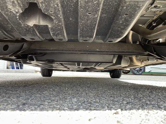 ホンダ フリード G ホンダセンシング 大阪府 2020(令2)年 0.9万km クリスタルブラックパール ワンオーナー/純正メモリナビ/・AM/FM/Bluetooth/・フルセグテレビ/バックカメラ/ビルトインETC/ドライブレコーダー/クルーズコントロール/衝突軽減ブレーキ/レーンキープアシスト/アイドリングストップ/横滑り防止装置/両側パワースライド/シートヒーター（D席+N席）/LEDヘッドライト/オートライト/オートエアコン/プッシュスタートボタン/スマートキー/ステアリングリモコン/純正17インチアルミホイール/USBジャック/純正フロアマット/保証書/取扱説明書