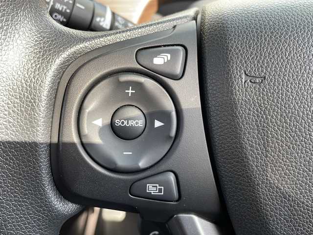 ホンダ フリード G ホンダセンシング 大阪府 2020(令2)年 0.9万km クリスタルブラックパール ワンオーナー/純正メモリナビ/・AM/FM/Bluetooth/・フルセグテレビ/バックカメラ/ビルトインETC/ドライブレコーダー/クルーズコントロール/衝突軽減ブレーキ/レーンキープアシスト/アイドリングストップ/横滑り防止装置/両側パワースライド/シートヒーター（D席+N席）/LEDヘッドライト/オートライト/オートエアコン/プッシュスタートボタン/スマートキー/ステアリングリモコン/純正17インチアルミホイール/USBジャック/純正フロアマット/保証書/取扱説明書