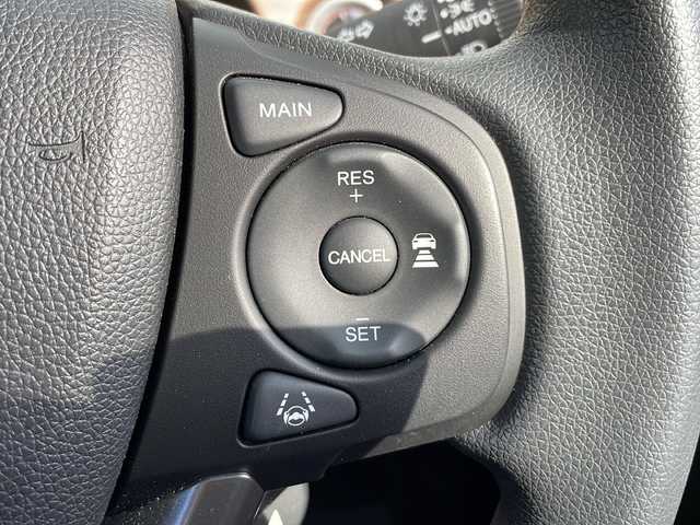 ホンダ フリード G ホンダセンシング 大阪府 2020(令2)年 0.9万km クリスタルブラックパール ワンオーナー/純正メモリナビ/・AM/FM/Bluetooth/・フルセグテレビ/バックカメラ/ビルトインETC/ドライブレコーダー/クルーズコントロール/衝突軽減ブレーキ/レーンキープアシスト/アイドリングストップ/横滑り防止装置/両側パワースライド/シートヒーター（D席+N席）/LEDヘッドライト/オートライト/オートエアコン/プッシュスタートボタン/スマートキー/ステアリングリモコン/純正17インチアルミホイール/USBジャック/純正フロアマット/保証書/取扱説明書