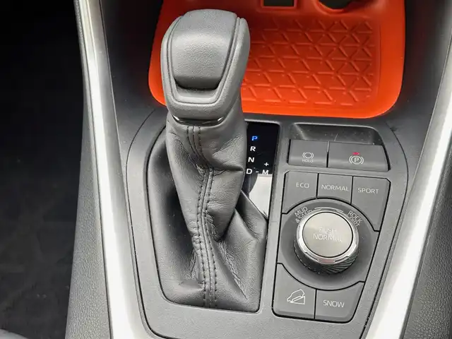 トヨタ ＲＡＶ４ アドベンチャー 宮城県 2020(令2)年 5.4万km アッシュグレーメタリック/アーバンカーキ 2トーンルーフ/・アッシュグレーメタリックルーフ/・アッシュグレーメタリックリアスポイラー/・ブラックドアミラー/インテリジェントクリアランスソナー/応急用スペアタイヤ/＝＝＝/セーフティセンス/・プリクラッシュセーフティ/・レーントレーシングアシスト/・レーダークルーズコントロール/・オートマチックハイビーム/・ロードサインアシスト/・先行車発進告知/純正9インチナビ（NSZT-Y68T）/・CD/DVD/・Bluetooth/・フルセグTV/・SD音楽録音機能/バックカメラ/ビルトインETC/ドライブレコーダー/ステアリングスイッチ/電動パーキングブレーキ/ブレーキホールド/LEDヘッドライト/フォグランプ/オートライト/スマートキー＆プッシュスタート/スペアキー/電動格納ミラー/ルーフレール/純正19インチAW/フロアマット/ドアバイザー/W/サイド/カーテンエアバッグ/取扱説明書