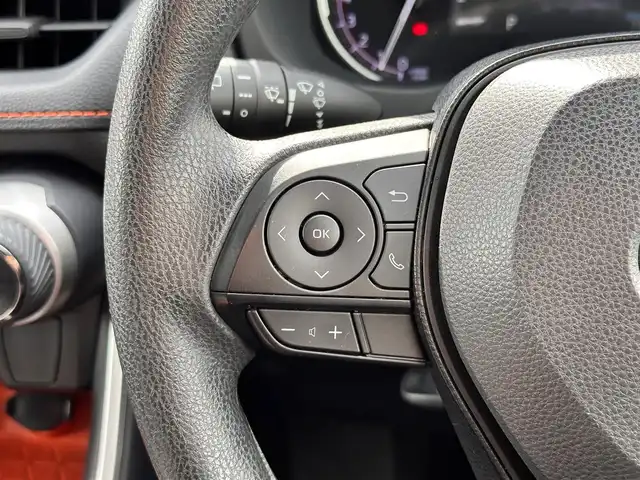 トヨタ ＲＡＶ４ アドベンチャー 宮城県 2020(令2)年 5.4万km アッシュグレーメタリック/アーバンカーキ 2トーンルーフ/・アッシュグレーメタリックルーフ/・アッシュグレーメタリックリアスポイラー/・ブラックドアミラー/インテリジェントクリアランスソナー/応急用スペアタイヤ/＝＝＝/セーフティセンス/・プリクラッシュセーフティ/・レーントレーシングアシスト/・レーダークルーズコントロール/・オートマチックハイビーム/・ロードサインアシスト/・先行車発進告知/純正9インチナビ（NSZT-Y68T）/・CD/DVD/・Bluetooth/・フルセグTV/・SD音楽録音機能/バックカメラ/ビルトインETC/ドライブレコーダー/ステアリングスイッチ/電動パーキングブレーキ/ブレーキホールド/LEDヘッドライト/フォグランプ/オートライト/スマートキー＆プッシュスタート/スペアキー/電動格納ミラー/ルーフレール/純正19インチAW/フロアマット/ドアバイザー/W/サイド/カーテンエアバッグ/取扱説明書