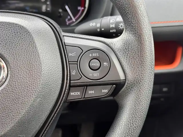 トヨタ ＲＡＶ４ アドベンチャー 宮城県 2020(令2)年 5.4万km アッシュグレーメタリック/アーバンカーキ 2トーンルーフ/・アッシュグレーメタリックルーフ/・アッシュグレーメタリックリアスポイラー/・ブラックドアミラー/インテリジェントクリアランスソナー/応急用スペアタイヤ/＝＝＝/セーフティセンス/・プリクラッシュセーフティ/・レーントレーシングアシスト/・レーダークルーズコントロール/・オートマチックハイビーム/・ロードサインアシスト/・先行車発進告知/純正9インチナビ（NSZT-Y68T）/・CD/DVD/・Bluetooth/・フルセグTV/・SD音楽録音機能/バックカメラ/ビルトインETC/ドライブレコーダー/ステアリングスイッチ/電動パーキングブレーキ/ブレーキホールド/LEDヘッドライト/フォグランプ/オートライト/スマートキー＆プッシュスタート/スペアキー/電動格納ミラー/ルーフレール/純正19インチAW/フロアマット/ドアバイザー/W/サイド/カーテンエアバッグ/取扱説明書