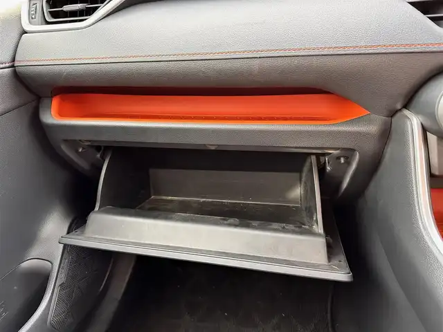 トヨタ ＲＡＶ４ アドベンチャー 宮城県 2020(令2)年 5.4万km アッシュグレーメタリック/アーバンカーキ 2トーンルーフ/・アッシュグレーメタリックルーフ/・アッシュグレーメタリックリアスポイラー/・ブラックドアミラー/インテリジェントクリアランスソナー/応急用スペアタイヤ/＝＝＝/セーフティセンス/・プリクラッシュセーフティ/・レーントレーシングアシスト/・レーダークルーズコントロール/・オートマチックハイビーム/・ロードサインアシスト/・先行車発進告知/純正9インチナビ（NSZT-Y68T）/・CD/DVD/・Bluetooth/・フルセグTV/・SD音楽録音機能/バックカメラ/ビルトインETC/ドライブレコーダー/ステアリングスイッチ/電動パーキングブレーキ/ブレーキホールド/LEDヘッドライト/フォグランプ/オートライト/スマートキー＆プッシュスタート/スペアキー/電動格納ミラー/ルーフレール/純正19インチAW/フロアマット/ドアバイザー/W/サイド/カーテンエアバッグ/取扱説明書