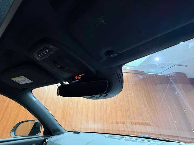 ボルボ ＸＣ４０ T5 AWD Rデザイン 千葉県 2018(平30)年 5.2万km クリスタルホワイトP パノラマＳＲ　/純正ナビ　/３６０°カメラ　/ＡＣＣ　/ハーフレザーシート　/シートヒーター　/パワーシート　/ＬＥＤヘッドライト　/ハイビームアシスト　/ＢＬＩＳ　/自動駐車　/電動リアゲート　/パーキングアシスト