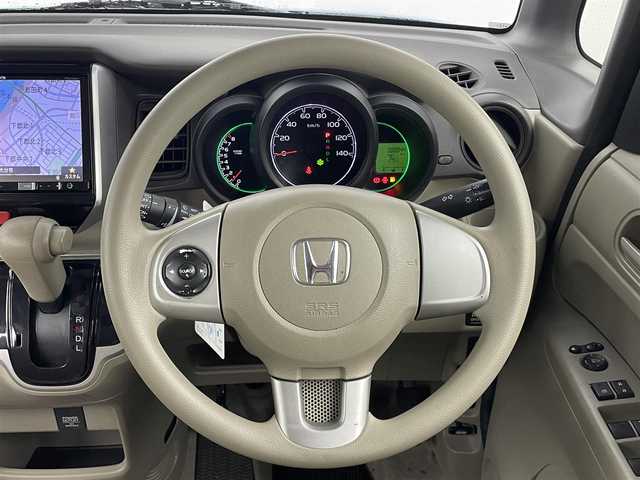 ホンダ Ｎ ＢＯＸ G Lパッケージ 大分県 2014(平26)年 8.9万km イノセントブルーメタリック 社外8インチメモリナビ：AVIC-RL09/BT/CD/DVD/SD/AM/FM/バックカメラ/後席モニター：TVM-FW1010/両側パワースライドドア/Wエアバック＋カーテンエアバック/CTBA(シティブレーキアクティブシステム）/ステアリングスイッチ/チップアップシート/ドアバイザー/純正フロアマット/社外14インチAW