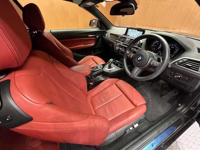 ＢＭＷ ２２０ｉ カブリオレ ラグジュアリー 千葉県 2018(平30)年 2.7万km 黒Ｍ ＡＣＣ　/赤革シート　/ナビ　/Ｂｌｕｅｔｏｏｔｈ接続　/Ｂカメラ　/電動シート　/シートＨ　/パークディスタンス　/コンフォートアクセス　/ドライビングアシスト　/アダブティブＬＥＤヘッドライト　/衝突軽減Ｂ　/ＬＫＳ