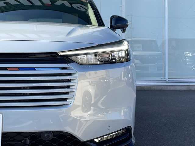 ホンダ ヴェゼル ハイブリッド e:HEV Z PLaYパッケージ 神奈川県 2025(令7)年 0.1千km 白Ⅱ 実走行距離35km/純正9インチメモリナビ/AppleCarPlay/AndroidAuto/フルセグ/FM/AM/ハンズフリーパワーバックドア/ワイヤレス充電/バックカメラ/ブラインドスポットモニター/レーンキープアシスト/クルーズコントロール/ハーフレザーシート/パドルシフト/LEDヘッドライト/フロントシートヒーター/AUTOライト/ビルトインETC2.0/スマートキー/プッシュスタート