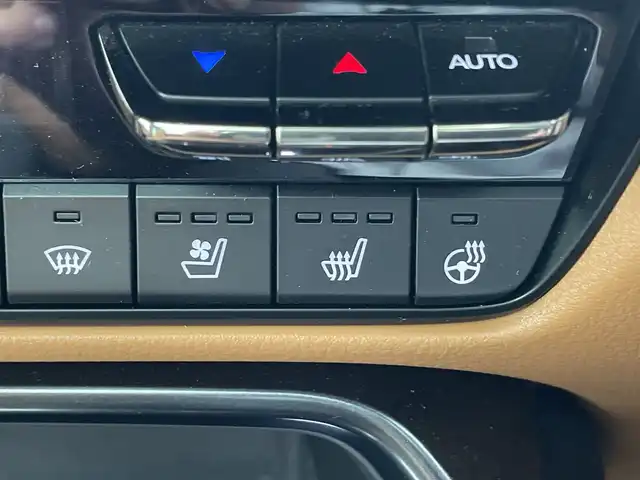 マツダ ＣＸ－６０ XD HV プレミアムスポーツ 群馬県 2023(令5)年 3万km ソウルレッドクリスタルM サンルーフ　ＢＯＳＥサウンド　純正１２．３型ナビ　全周囲カメラ　ヘッドアップディスプレイ　ＢＳＭ　ワイヤレス充電　シートヒーター　エアーシート　電動リアゲート　ＬＥＤヘッドライト　スマートキー　禁煙車