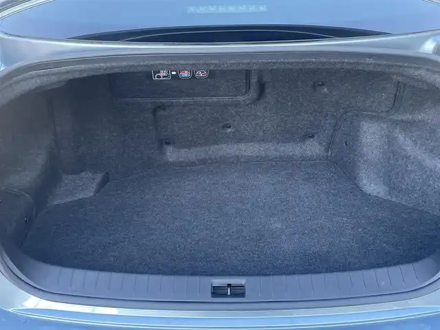 日産 スカイライン ハイブリッド 350GT Type SP 熊本県 2016(平28)年 6.2万km ハガネブルーM 純正ナビ/【フルセグTV/Bluetooth/CD/DVD】/アラウンドビューモニター/バックカメラ/レーダークルーズコントロール/純正19インチAW/黒レザーシート/パワーシート/シートヒーター/ステアリングスイッチ/パーキングセンサー/横滑り防止機能/革巻きステアリング/パドルシフト/ビルトインETC/前後ドライブレコーダー/純正フロアマット/プッシュスタート/スマートキー