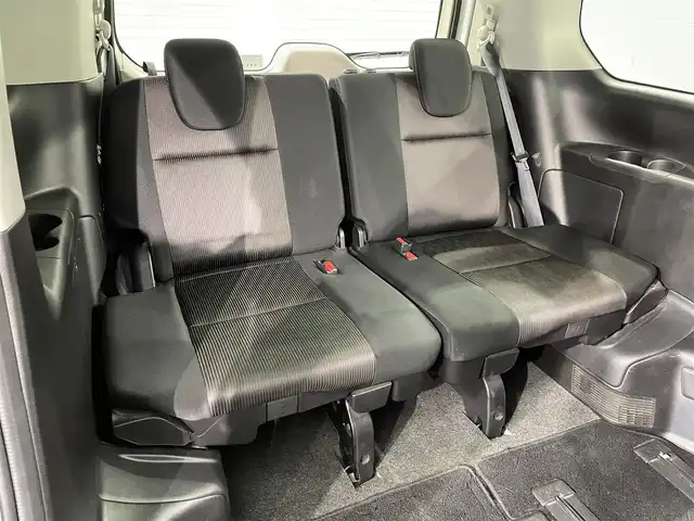 日産 セレナ ハイウェイスターVセレクションⅡ 愛知県 2017(平29)年 12万km ブリリアントホワイトパール 純正１０インチナビ　/(FM/AM/フルセグTV/SD/CD・DVD・ブルーレイ再生）/プロパイロット　/純正フリップダウンモニター　/アラウンドビューモニター　/衝突軽減ブレーキ　/両側電動スライドドア　/インテリジェントパーキングアシスト/ビルトインＥＴＣ　/デジタルインナーミラー　/車線逸脱警報/ハンドル支援/ソナー　/ＬＥＤヘッドライト/フォグランプ/アイドリングストップ/電動パーキングブレーキ/オートブレーキホールド機能/アクセサリーソケット/プッシュスタート/　　-スマートキー/後席サンシェード