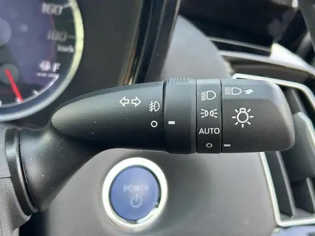 トヨタ クラウン ハイブリッド G－エグゼクティブ 愛知県 2019(令1)年 2.1万km ブラック トヨタセーフティーセンス/　・プリクラッシュセーフティ/　・レーントレーシングアシスト/　・レーダークルーズコントロール/　・ロードサインアシスト/　・アダプティブハイビームシステム/ブラインドスポット/サンルーフ/全方位カメラ/デジタルインナーミラー/純正ナビ/　・フルセグTV/　・Bluetooth/　・DVD/CD/　・AM/FM/　・USB/　・AUX/ドライブレコーダー（前後）/レザーシート/パワーシート（前席）/シートヒーター（前席）/シートクーラー（前席）/本革ステアリング/ステアリングヒーター/純正フロアマット/純正18インチAW/LEDヘッドライト/オートライト/カーテンエアバック/ビルトインETC/スマートキー