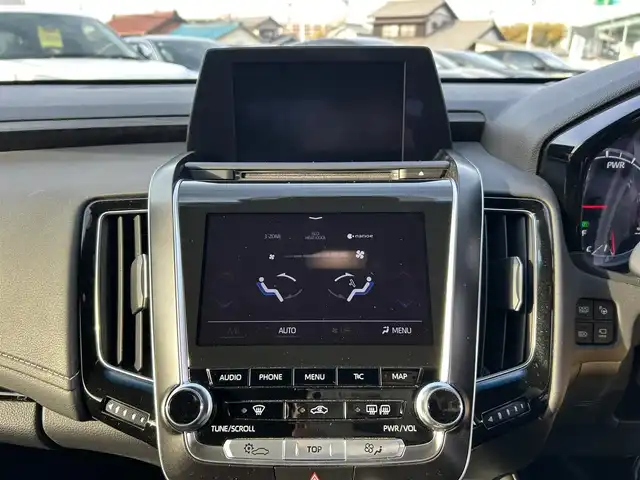 トヨタ クラウン ハイブリッド G－エグゼクティブ 愛知県 2019(令1)年 2.1万km ブラック トヨタセーフティーセンス/　・プリクラッシュセーフティ/　・レーントレーシングアシスト/　・レーダークルーズコントロール/　・ロードサインアシスト/　・アダプティブハイビームシステム/ブラインドスポット/サンルーフ/全方位カメラ/デジタルインナーミラー/純正ナビ/　・フルセグTV/　・Bluetooth/　・DVD/CD/　・AM/FM/　・USB/　・AUX/ドライブレコーダー（前後）/レザーシート/パワーシート（前席）/シートヒーター（前席）/シートクーラー（前席）/本革ステアリング/ステアリングヒーター/純正フロアマット/純正18インチAW/LEDヘッドライト/オートライト/カーテンエアバック/ビルトインETC/スマートキー