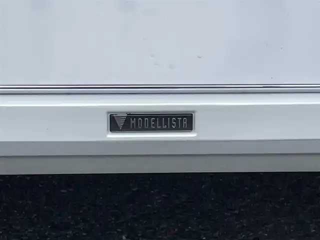 トヨタ ランドクルーザー ZX 福岡県 2024(令6)年 0.3万km プレシャスホワイトパール ワンオーナー/モデリスタエアロ/ムーンルーフ/JBLプレミアムサウンドシステム/12.3インチディスプレイオーディオPlus/フルセグTV/CD/DVD/BT/SD/AM/FM/applecarplay/androidauto/Miracast/パノラミックビューモニター/トヨタセーフティセンス/PCS/LTA/RSA/PKSB/レーダークルーズコントロール/LEDヘッドランプ/オートマチックハイビーム/BSM/クリアランスソナー/指紋認証スタートスイッチ/ハンズフリーパワーバックドア/D/Nパワーシート/快適温熱シート＆シートベンチレーション/ステアリングヒーター/電動パーキングブレーキ/ブレーキホールド/純正20インチAW/ビルトインETC2.0/アクセサリーコンセント