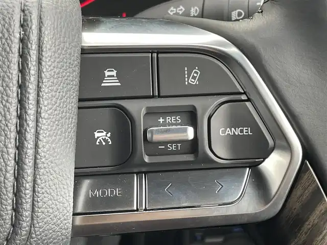 トヨタ ランドクルーザー ZX 福岡県 2024(令6)年 0.3万km プレシャスホワイトパール ワンオーナー/モデリスタエアロ/ムーンルーフ/JBLプレミアムサウンドシステム/12.3インチディスプレイオーディオPlus/フルセグTV/CD/DVD/BT/SD/AM/FM/applecarplay/androidauto/Miracast/パノラミックビューモニター/トヨタセーフティセンス/PCS/LTA/RSA/PKSB/レーダークルーズコントロール/LEDヘッドランプ/オートマチックハイビーム/BSM/クリアランスソナー/指紋認証スタートスイッチ/ハンズフリーパワーバックドア/D/Nパワーシート/快適温熱シート＆シートベンチレーション/ステアリングヒーター/電動パーキングブレーキ/ブレーキホールド/純正20インチAW/ビルトインETC2.0/アクセサリーコンセント