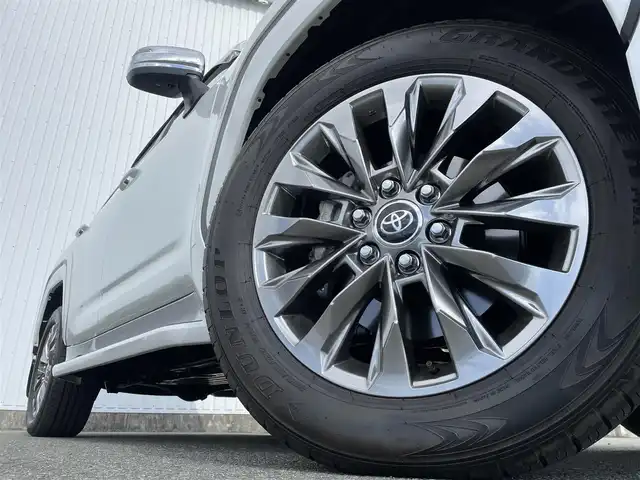 トヨタ ランドクルーザー ZX 福岡県 2024(令6)年 0.3万km プレシャスホワイトパール ワンオーナー/モデリスタエアロ/ムーンルーフ/JBLプレミアムサウンドシステム/12.3インチディスプレイオーディオPlus/フルセグTV/CD/DVD/BT/SD/AM/FM/applecarplay/androidauto/Miracast/パノラミックビューモニター/トヨタセーフティセンス/PCS/LTA/RSA/PKSB/レーダークルーズコントロール/LEDヘッドランプ/オートマチックハイビーム/BSM/クリアランスソナー/指紋認証スタートスイッチ/ハンズフリーパワーバックドア/D/Nパワーシート/快適温熱シート＆シートベンチレーション/ステアリングヒーター/電動パーキングブレーキ/ブレーキホールド/純正20インチAW/ビルトインETC2.0/アクセサリーコンセント