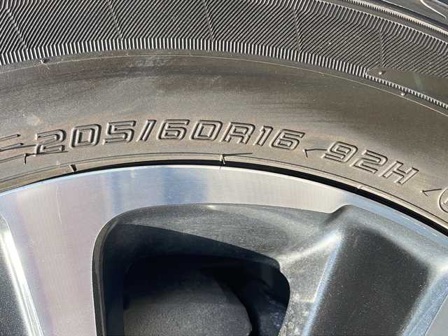 トヨタ クラウン ハイブリッド S Cパッケージ Four 青森県 2018(平30)年 0.8万km ピュアブルーM ジャパンカラーセレクション天空（ソラ）/4WD/OPサンルーフ/TコネクトSDナビ・フルセグTV/CD・DVD・Bluetooth・SD/バックカメラ/前席パワーシート・シートヒーター/ステアリングヒーター/ヘッドアップディスプレイ/セーフティセンス/プリクラッシュセーフティ/レーダークルーズコントロール/レーントレーシングアシスト/オートマチックハイビーム/ブラインドスポットモニター/クリアランスソナー/パドルシフト/ビルトインETC/LEDヘッドライト/LEDフォグランプ/純正17インチアルミ