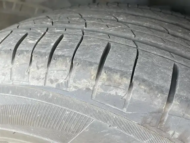 日産 エクストレイル ハイブリッド 20Xi 岩手県 2019(平31)年 10.6万km ダークメタルグレー 禁煙車/純正8インチナビ/→フルセグTV/Bluetooth/CD/DVD/FM/AM/全方位カメラ/バックカメラ/フリップダウンモニター/ETC/前方ドライブレコーダー/ルーフレール/パワーバックドア/プロパイロット/・レーンアシスト/・衝突軽減ブレーキ/・ブラインドスポットモニター/・レーダークルーズコントロール/・進入禁止警報/・クリアランスソナー/シートヒーター/ダウンヒルアシスト/ステアリングスイッチ/LEDヘッドライト/電子パーキングブレーキ/オートホールド/スマートキー/〇プッシュスタート/〇電動格納ミラー/〇ドアバイザー/〇フロアマット/オートライト/純正17インチアルミホイール