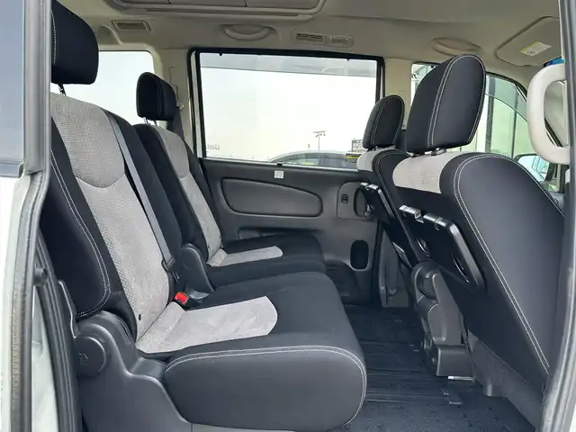 日産 セレナ ライダー パフォーマンス S HV 島根県 2014(平26)年 7.3万km ブリリアントホワイトパール エマージェンシーブレーキ/純正9インチナビ/CD/DVD/DTV/Bluetooth/アラウンドビューモニター/両側パワースライドドア /クルーズコントロール/ガラスルーフ/コーナーセンサー /LEDオートライト/スマートキー/プッシュスタート /純正フロアマット/純正ドアバイザー/アイドリングストップ/電動格納ミラー/横滑り防止装置/車椅子収納装置付き/レーンキープ
