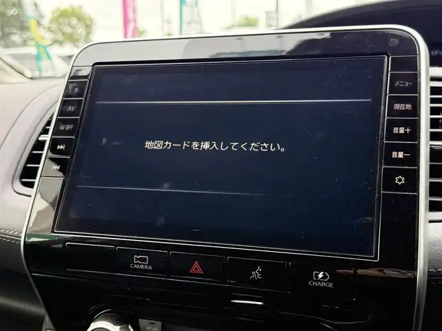 日産 セレナ e－パワー ハイウェイスター V 千葉県 2021(令3)年 6.4万km ダイヤモンドブラック 純正SDナビ(CD/DVD/FM/AM/Bluetooth/フルセグTV)/プロパイロット /アラウンドビューモニター/インテリジェントエマージェンシーブレーキ/踏み間違い防止アシスト/後側方衝突防止支援システム/車線逸脱支援システム/標識検知機能/インテリジェントルームミラー/ハンスフリーオートスライドドア/ETC/スマートキ