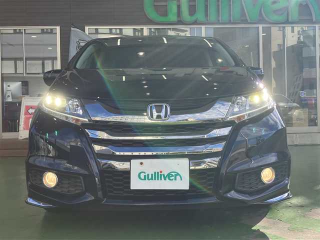 ホンダ オデッセイ アブソルート 神奈川県 2014(平26)年 4.4万km プレミアムヴィーナスブラックP ワンオーナー/新車時保証書/取扱説明書/フリップダウンモニター/衝突軽減ブレーキ/LEDヘッドライト/フォグライト/全方位モニター/ハーフレザーシート/三列目収納