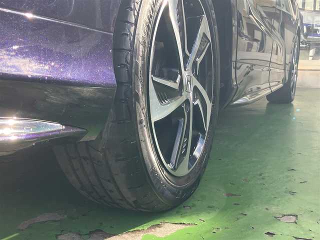 ホンダ オデッセイ アブソルート 神奈川県 2014(平26)年 4.4万km プレミアムヴィーナスブラックP ワンオーナー/新車時保証書/取扱説明書/フリップダウンモニター/衝突軽減ブレーキ/LEDヘッドライト/フォグライト/全方位モニター/ハーフレザーシート/三列目収納