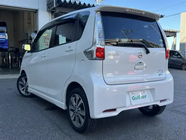 日産 デイズ ハイウェイスターG 鹿児島県 2014(平26)年 4.4万km ホワイトパール ワンオーナー/純正メモリナビ/　・CD・SD・USB・フルセグTV/ETC/アラウンドビューモニター/純正HIDヘッドライト/純正フォグライト/オートライト/アイドリングストップ/革巻きステアリング/ステアリングスイッチ/純正15インチアルミホイール/電動オート格納ウインカー付ドアミラー/純正フロアマット/純正ドアバイザー/取扱説明書、保証書/スペアキー×1本