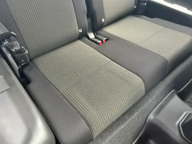 スズキ ジムニー シエラ JC 富山県 2024(令6)年 1.3万km 黒 社外ナビ/フルセグテレビ/Bluetooth接続/USB接続/AM/FMラジオ/DVD/CD再生/アイドリングストップ/プッシュスタート/クルーズコントロール/４WD/シートシートヒーター/オートエアコン/横滑り防止/衝突軽減/車線逸脱防止