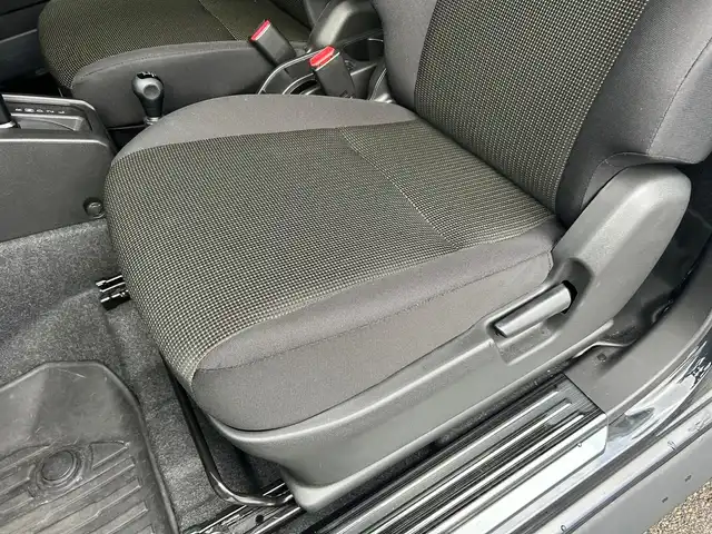 スズキ ジムニー シエラ JC 富山県 2024(令6)年 1.3万km 黒 社外ナビ/フルセグテレビ/Bluetooth接続/USB接続/AM/FMラジオ/DVD/CD再生/アイドリングストップ/プッシュスタート/クルーズコントロール/４WD/シートシートヒーター/オートエアコン/横滑り防止/衝突軽減/車線逸脱防止